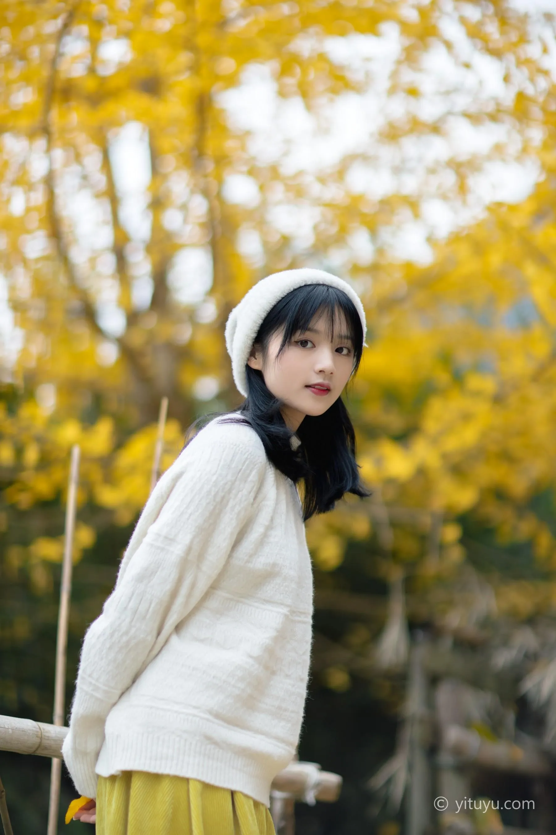 [YITUYU艺图语]2021.08.14 银杏之恋 雨文 [39P]插图1